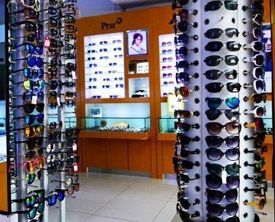 從校園到商圈 一位80后大學(xué)生的眼鏡店創(chuàng)業(yè)傳奇，年利潤突破200萬元